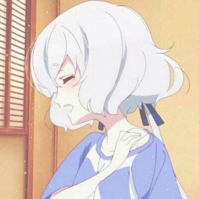奔驰客服回应奔驰疑似被当陪葬品